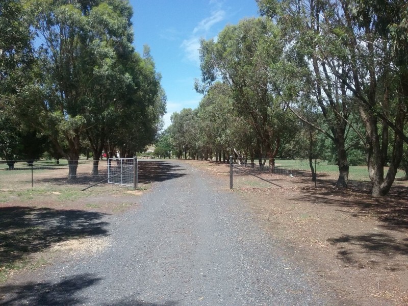 72 Victoria st, Sutton NSW 2620