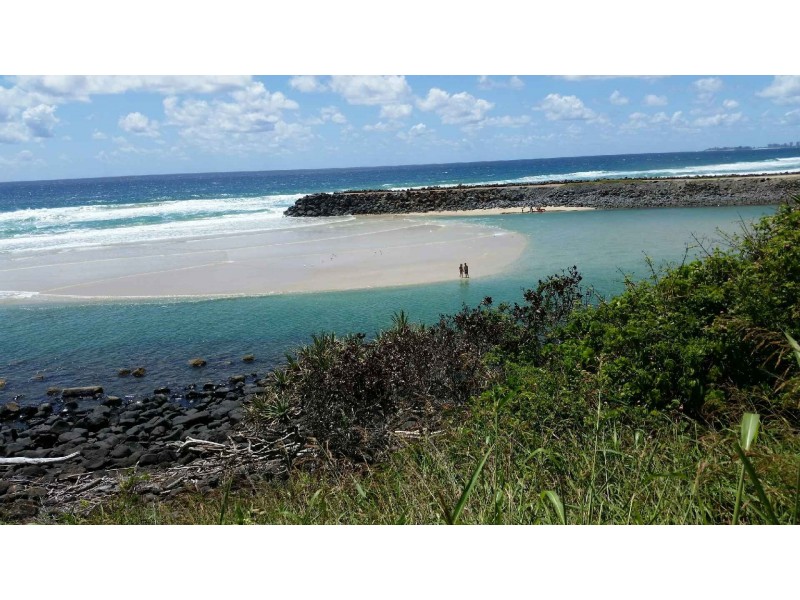 58 Djerral Avenue, Burleigh Heads QLD 4220