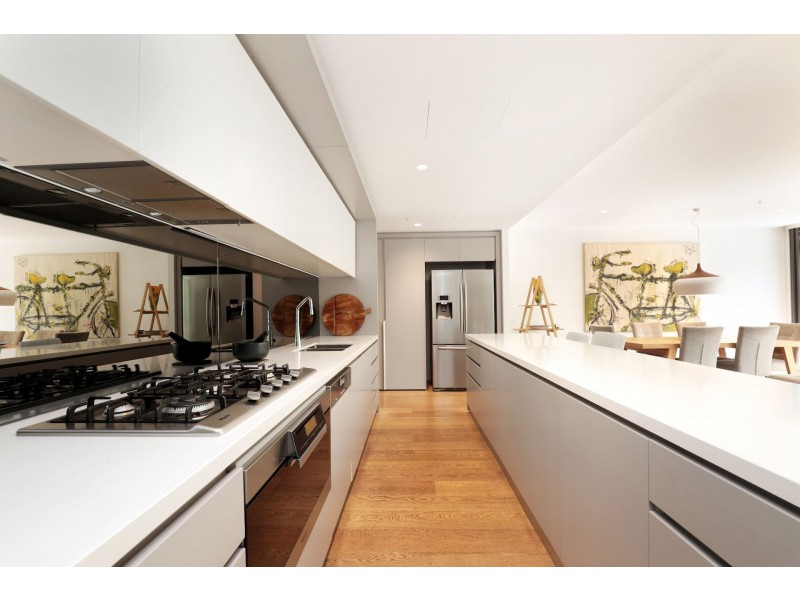 5LG/18 Acacia Place, Abbotsford VIC 3067