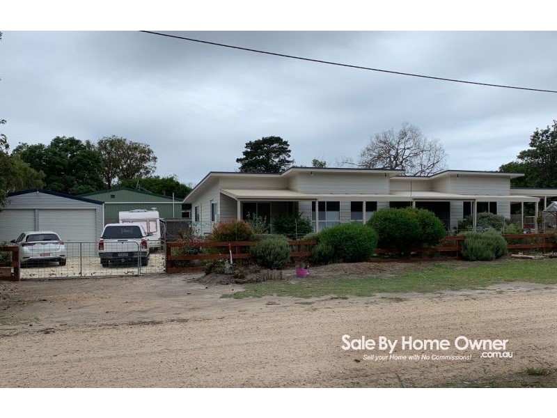 28 First Parade, Raymond Island VIC 3880