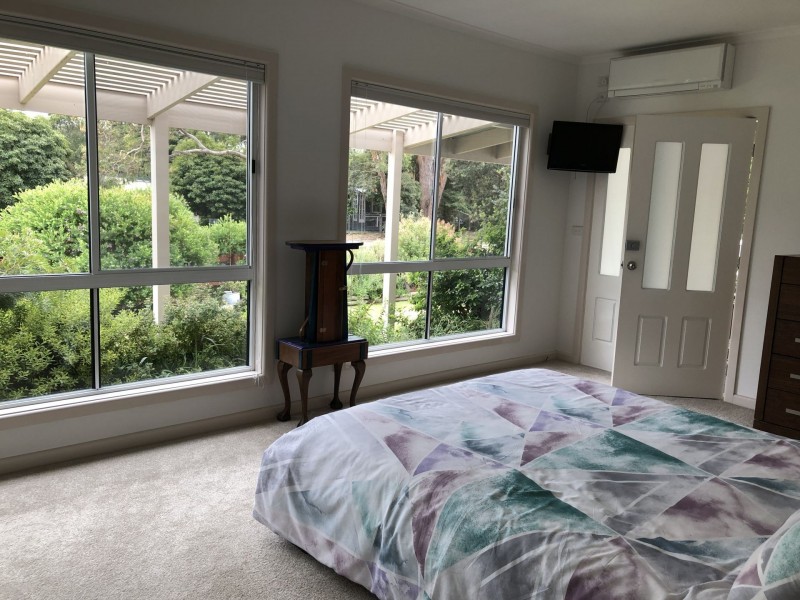 28 First Parade, Raymond Island VIC 3880