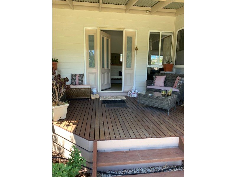 28 First Parade, Raymond Island VIC 3880