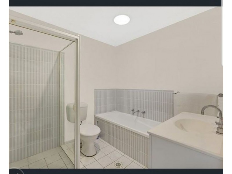 28 Aurora place, Bateau Bay NSW 2261