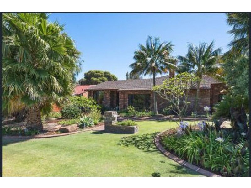 1 Seaforth Loop, Kallaroo WA 6025