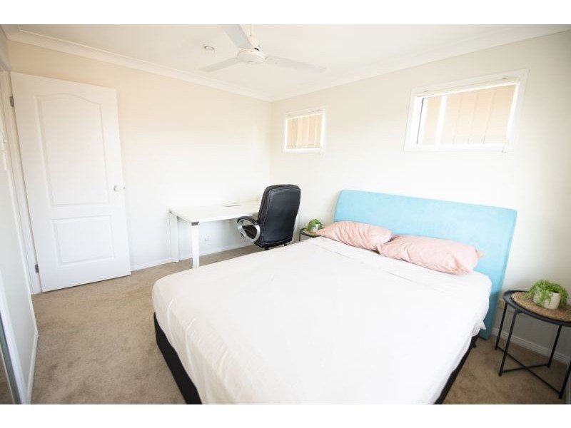 109 Billinghurst Crescent, Upper Coomera QLD 4209