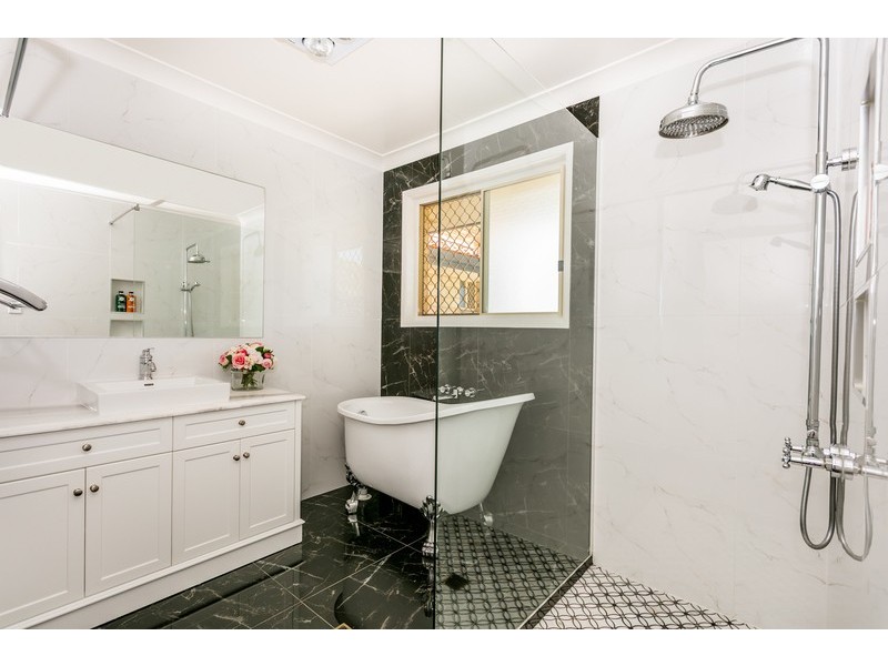 8 Schablon Close, Ormeau Hills QLD 4208