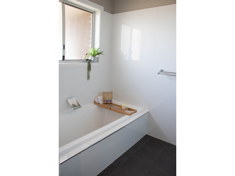 1 Eliza Place, Orange NSW 2800