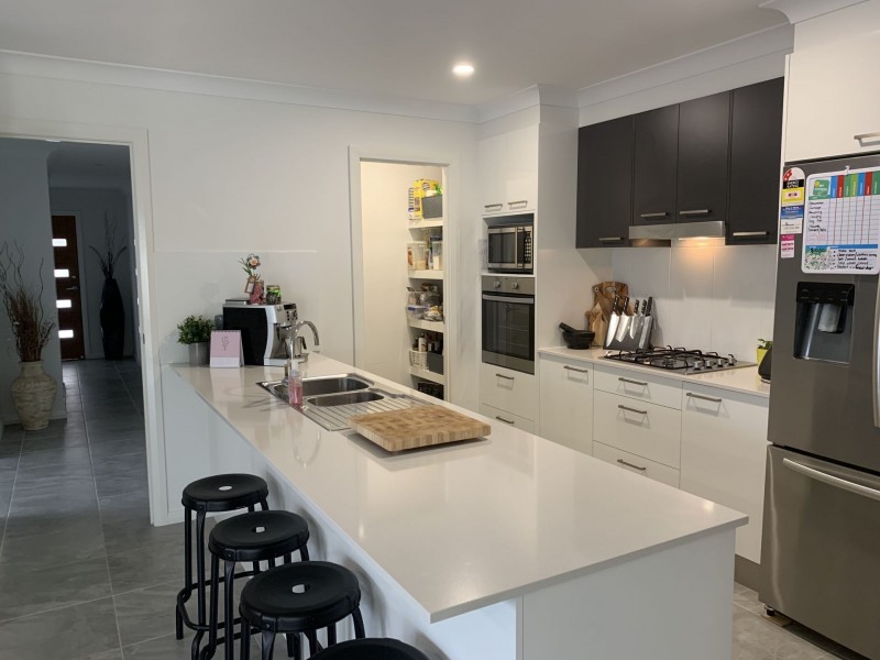27 Sunshine Circuit, Emerald Beach NSW 2456
