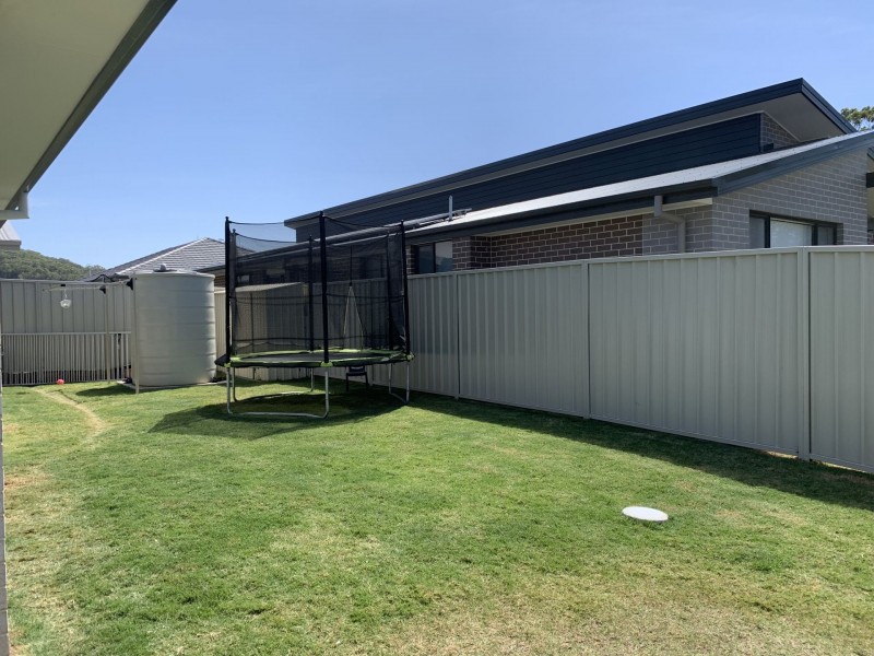 27 Sunshine Circuit, Emerald Beach NSW 2456