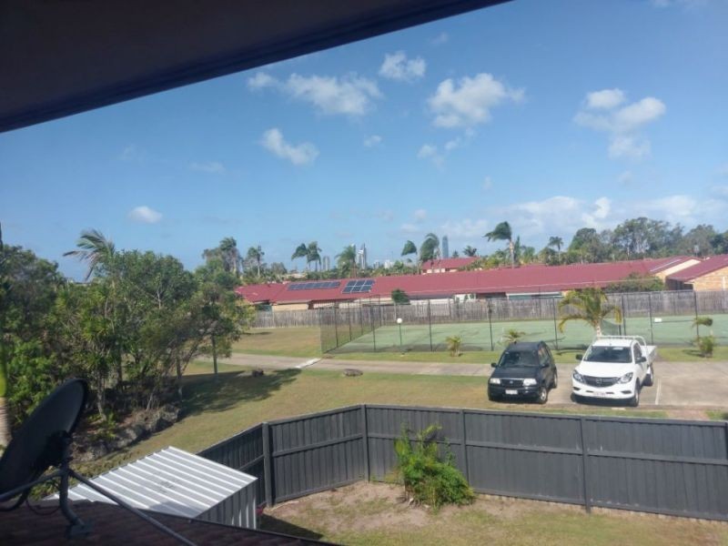 18/19-21 St Kevins Ave, Benowa QLD 4217