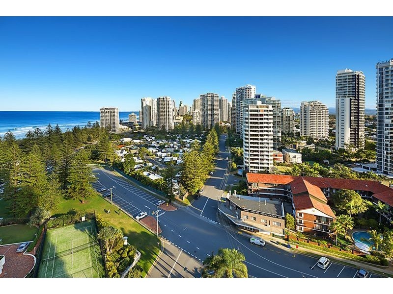 34/3 Cunningham Av, Main Beach QLD 4217