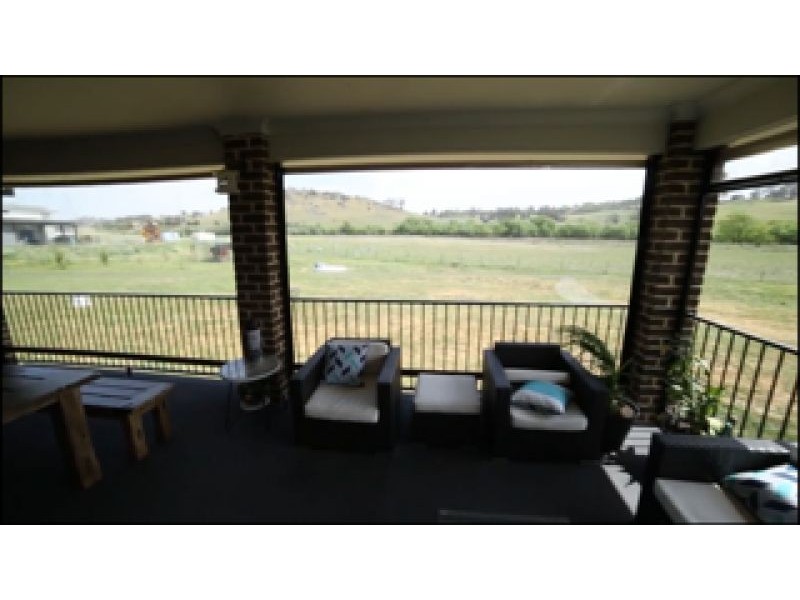 142 Rossi Drive, Orange NSW 2800