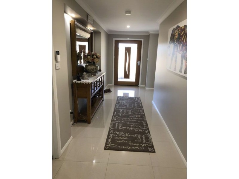 142 Rossi Drive, Orange NSW 2800