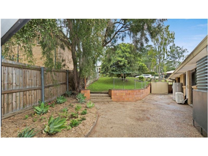 14 Stirling St, Beaudesert QLD 4285