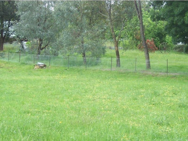 6 Broome Street, Bethanga VIC 3691