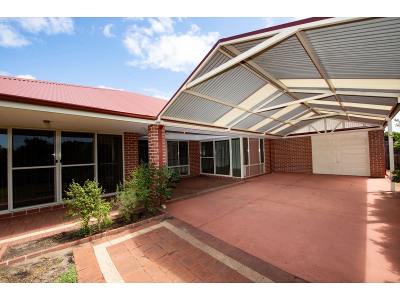 37 Avalon road, Australind WA 6233