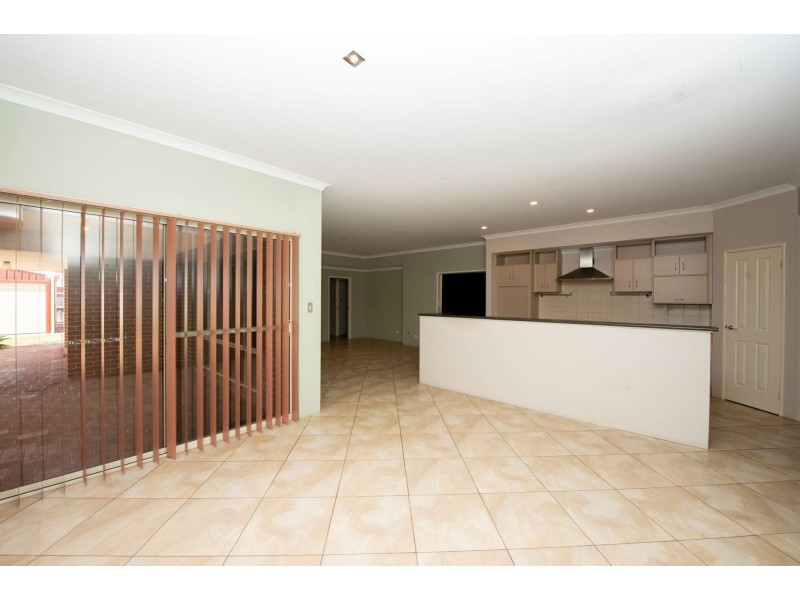 37 Avalon road, Australind WA 6233