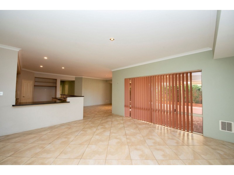 37 Avalon road, Australind WA 6233