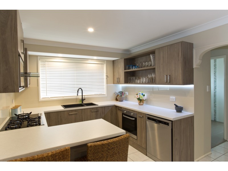 33 Reeves Street, Narara NSW 2250