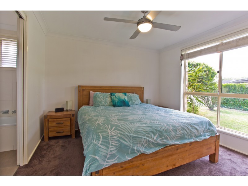 33 Reeves Street, Narara NSW 2250