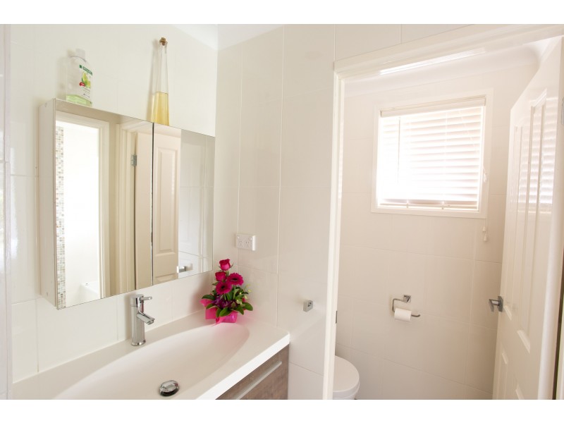 33 Reeves Street, Narara NSW 2250