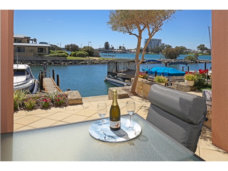 5/19 San Marco Quays, Halls Head WA 6210