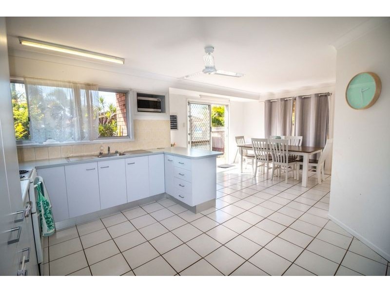 4 Ernie Twyford Street, Kalkie QLD 4670