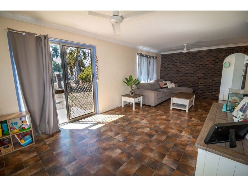 4 Ernie Twyford Street, Kalkie QLD 4670