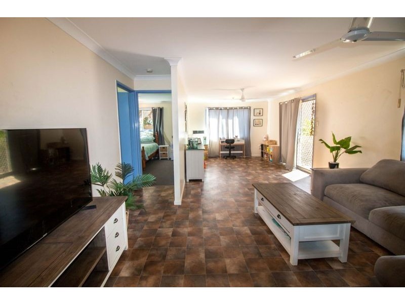 4 Ernie Twyford Street, Kalkie QLD 4670