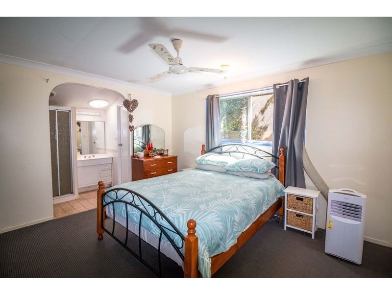 4 Ernie Twyford Street, Kalkie QLD 4670