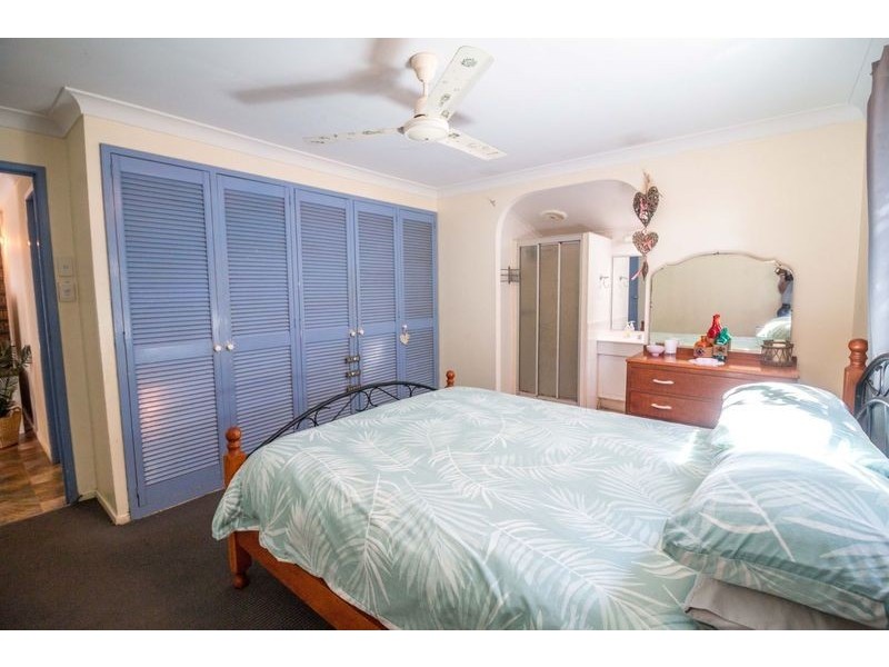4 Ernie Twyford Street, Kalkie QLD 4670