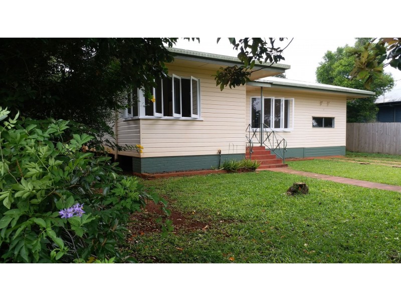 23 Loder Street, Atherton QLD 4883