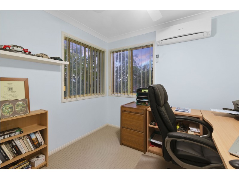 29 Hibertia Avenue, Elanora QLD 4221