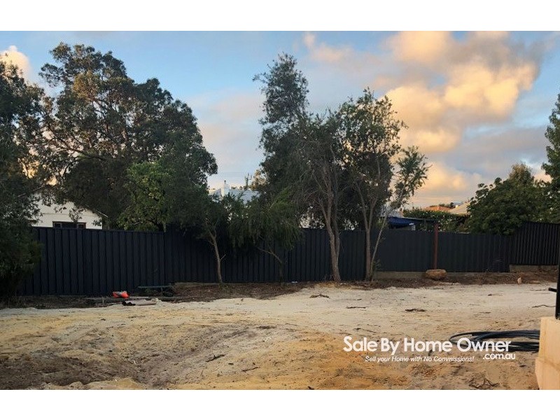 8 Traylen Road, Kalamunda WA 6076