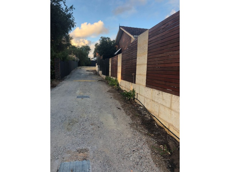 8 Traylen Road, Kalamunda WA 6076