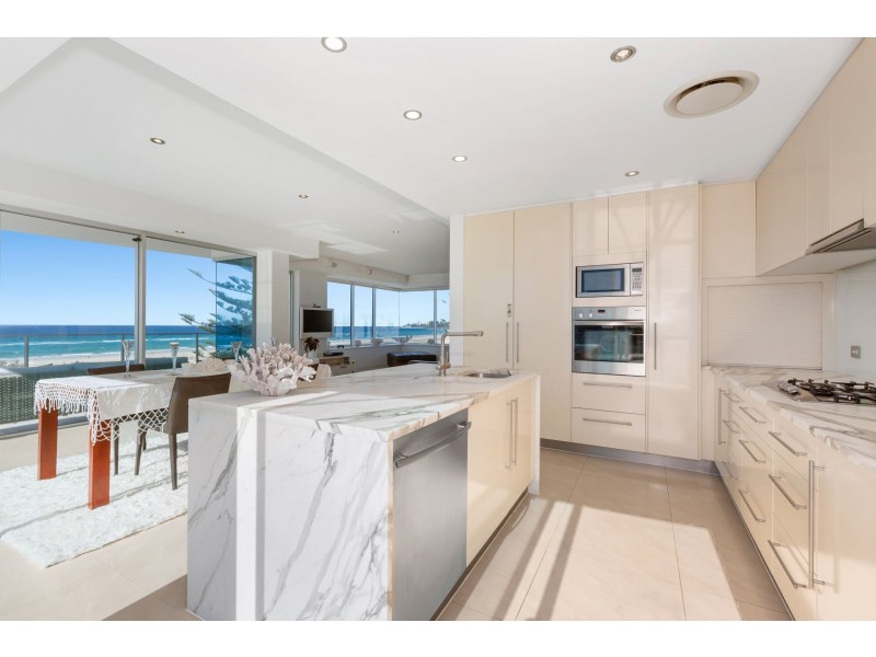 4/114 Pacific Parade, Bilinga QLD 4225