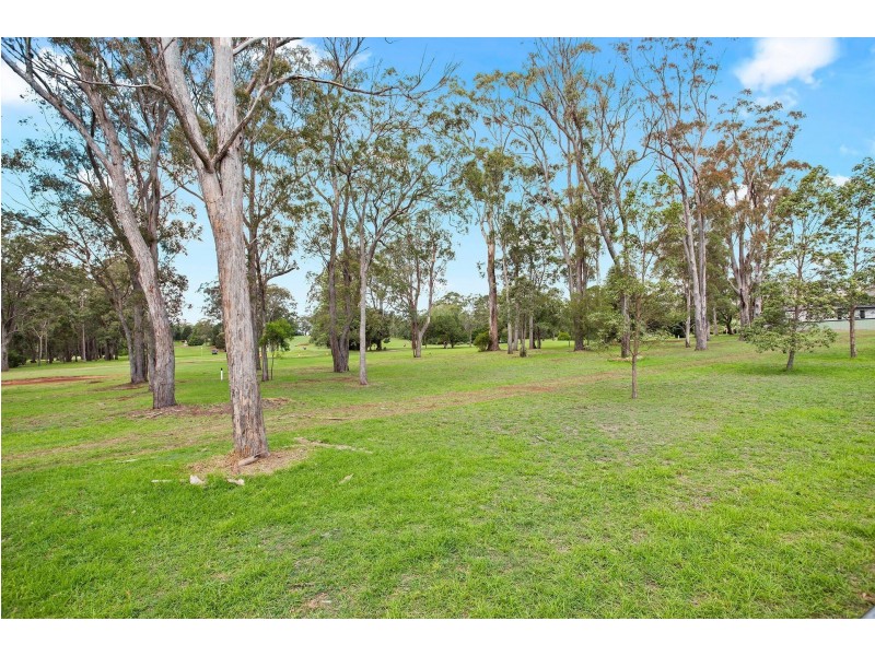 3 St Andrews Court, Middle Ridge QLD 4350