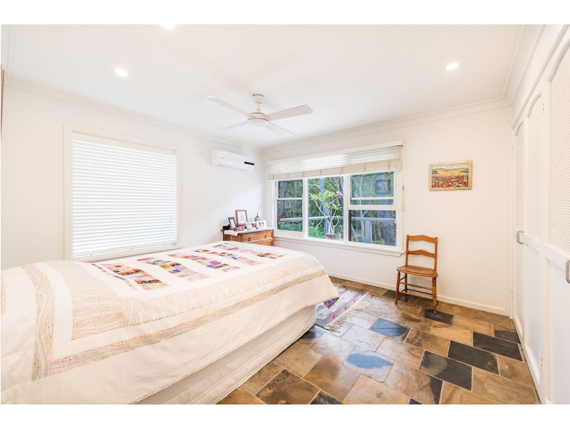 25 Sandy Place, Long Beach NSW 2536