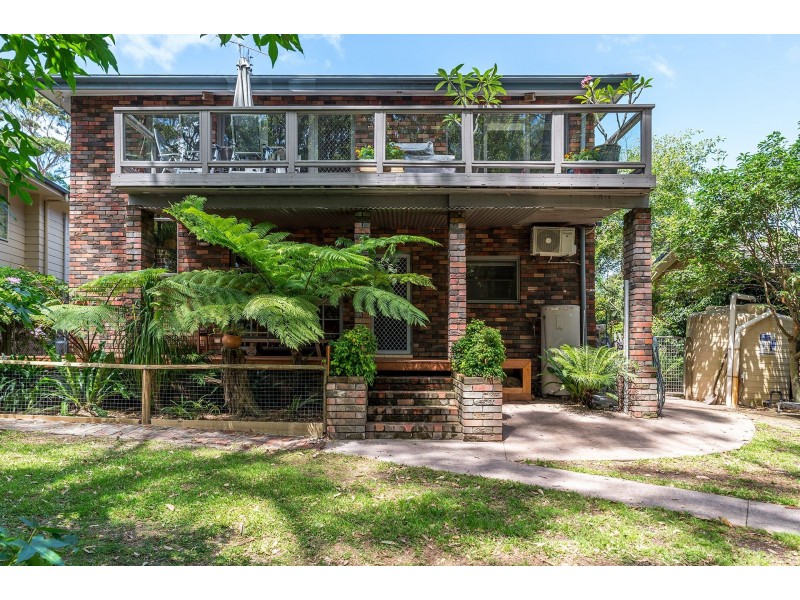 25 Sandy Place, Long Beach NSW 2536