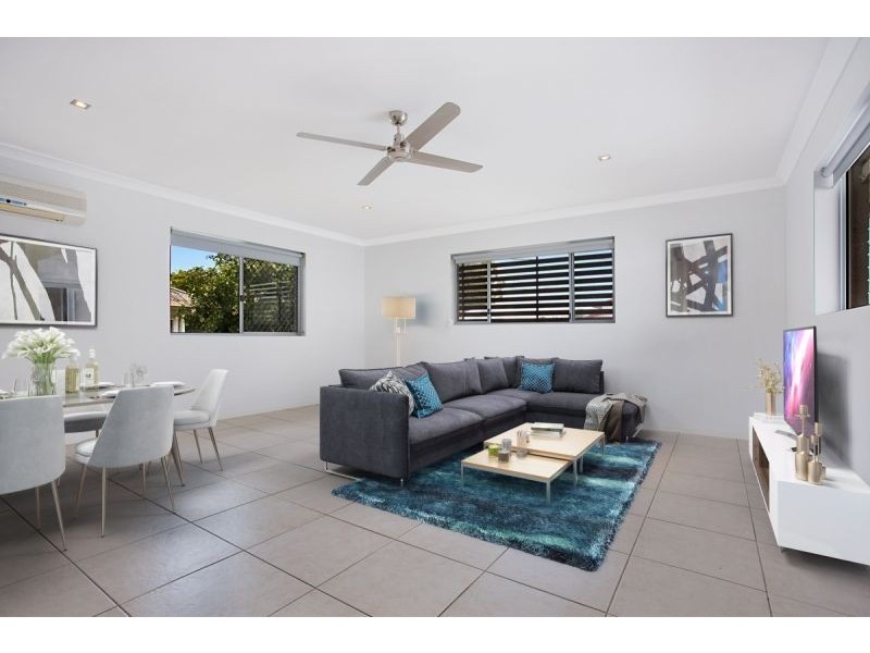 29 Sydney Street, Labrador QLD 4215