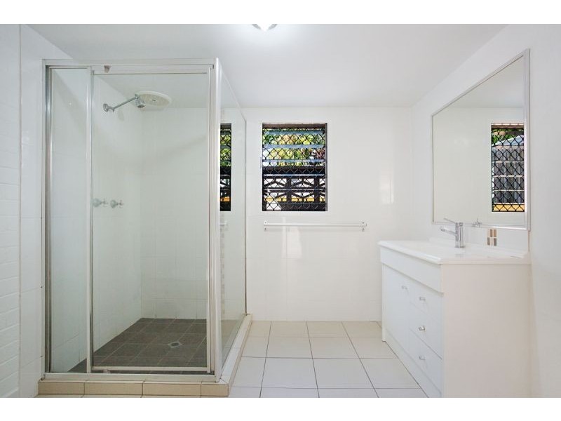 29 Sydney Street, Labrador QLD 4215