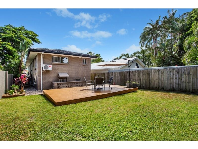 29 Sydney Street, Labrador QLD 4215