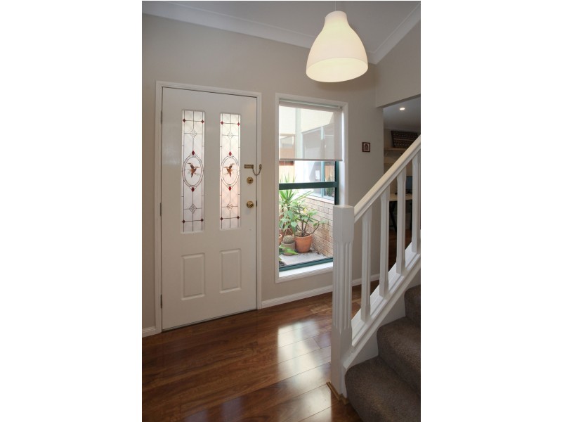 1050/6 Crestridge Crescent, Oxenford QLD 4210