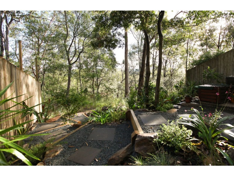 1050/6 Crestridge Crescent, Oxenford QLD 4210