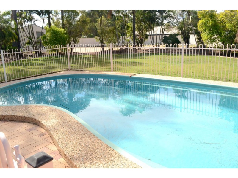 12 Cunningham Drive, Emerald QLD 4720