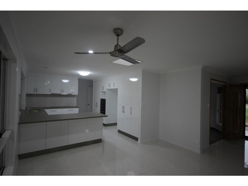 12 Cunningham Drive, Emerald QLD 4720