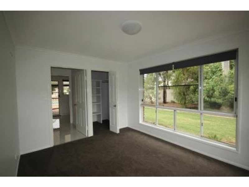 12 Cunningham Drive, Emerald QLD 4720