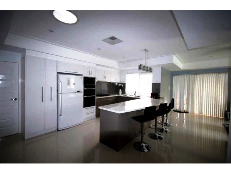 169 Twickenham Drive, Kingsley WA 6026