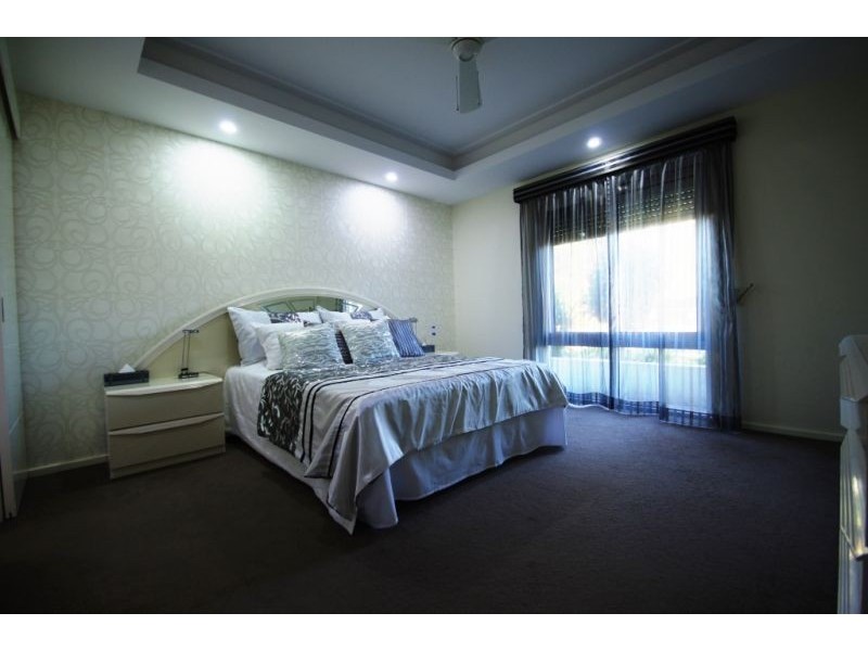 169 Twickenham Drive, Kingsley WA 6026