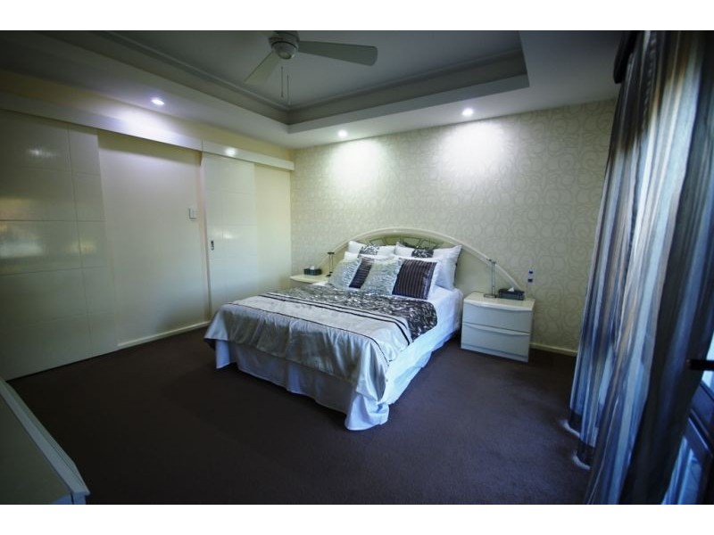 169 Twickenham Drive, Kingsley WA 6026